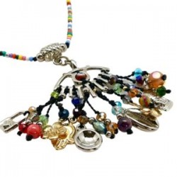 Collar con ojo, chaquira, cristal, piedras y dijes