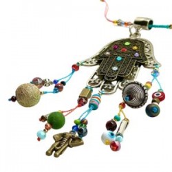 Collar largo Hamsa hecho a mano con cristales y dijes de protección