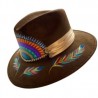 Sombrero de gamuza pintado a mano color cafe