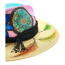 Sombrero pintado a mano con cinta tejida por Huicholes