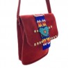 Bolsa de gamuza cruzada hecha a mano color roja con corazón