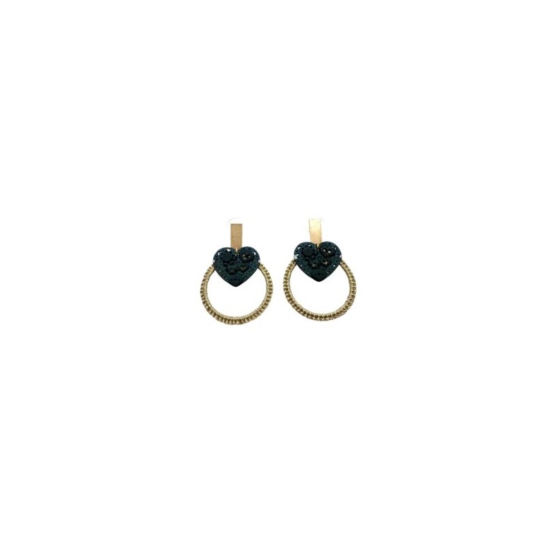 Aretes bordados con corazón
