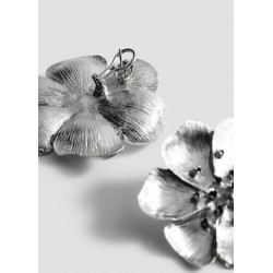 Pendiente flor cristales