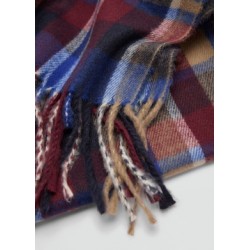 Bufanda cuadros terminaciones flecos