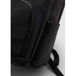 Mochila water repellent conexión USB