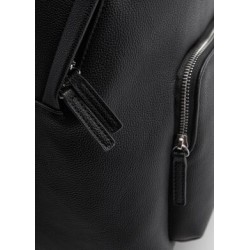 Mochila efecto piel abatanada