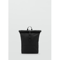 Mochila engomada cierre solapa