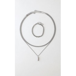 Collar Multicadena Con Dije