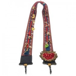 Asa para bolsa con diferentes dijes hecha a mano