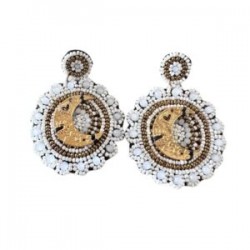 Aretes de chaquira con LUNA