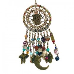 Collar con atrapa sueños y dijes de protección
