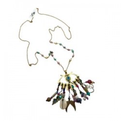 Collar con ojo y dijes de protección y fortuna