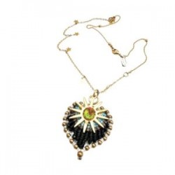 Collar con sol y dije MACRAME