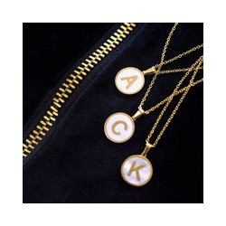 Inicial de madre Perla lo