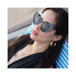 collar triángulo con barra