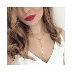 collar triángulo con barra