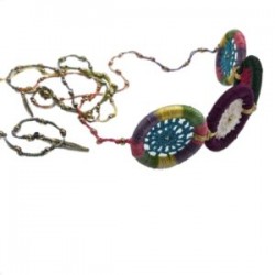 Collar gargantilla con aros tejidos con atrapasueños