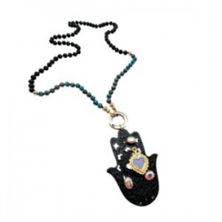 Collar largo con HAMSA y piedra volcánica