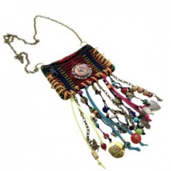 Collar mini bolsa con dijes de fortuna y buena suerte