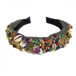Diadema Bordada a mano con diferentes dijes y cristales GRIS