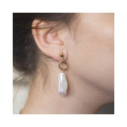 Arete con herraje y Perla