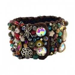 Pulsera tejida bordada con atrapasueños tejida a mano