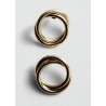 Pendientes circulares entrelazados
