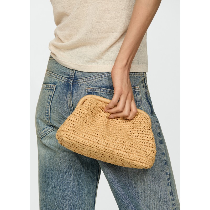 Bolso clutch ratán